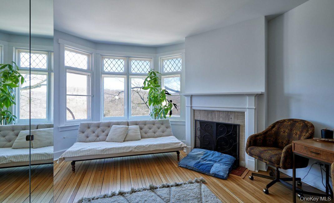 #8 photo, 61 Crows Nest Road, Tuxedo Park , NY 10987