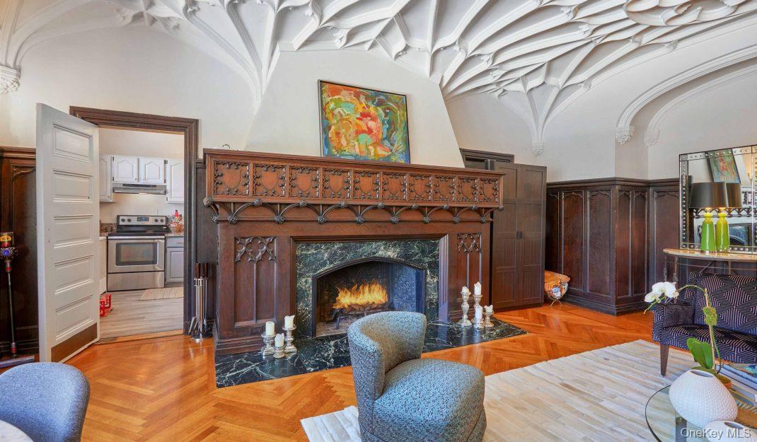 #3 photo, 61 Crows Nest Road, Tuxedo Park , NY 10987