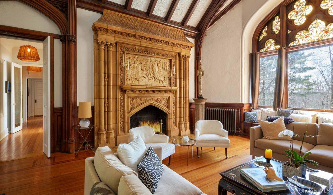 #8 photo, 61 Crows Nest Road, Tuxedo Park , NY 10987