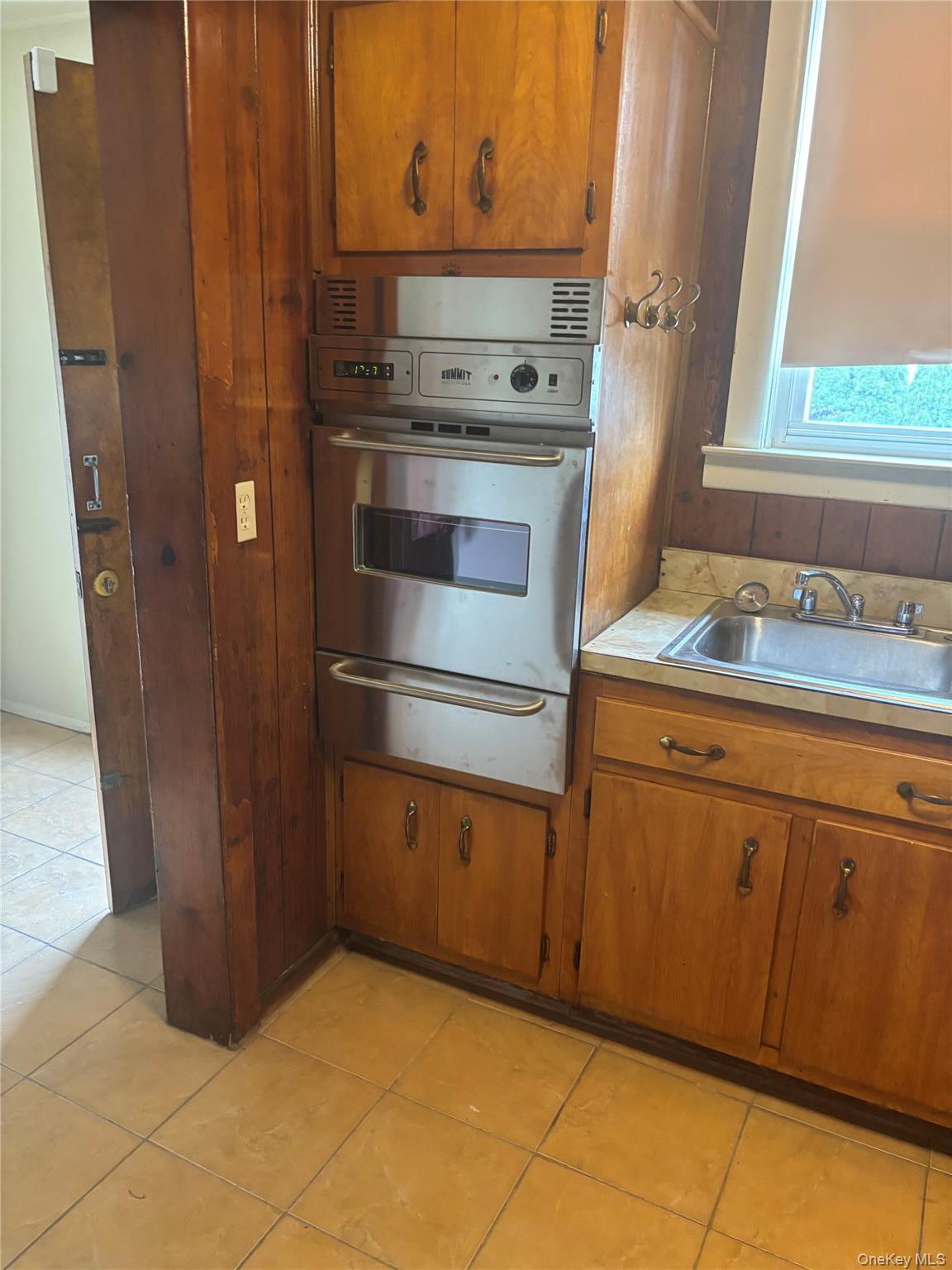 #4 photo, 56 N 10th Avenue, Mount Vernon , NY 10550