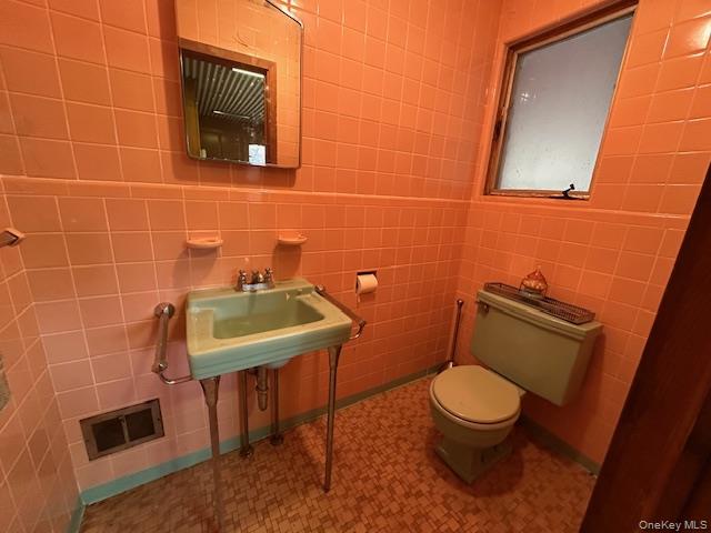 #13 photo, 340 Vineyard Avenue, Highland , NY 12528