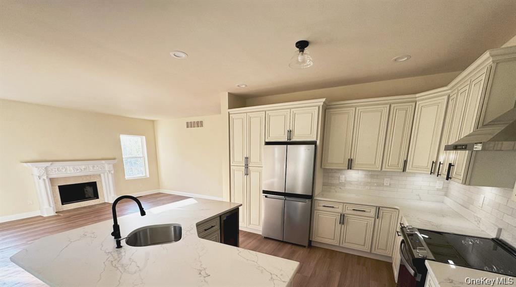 #8 photo, 12 Dodge Street, Poughquag , NY 12570