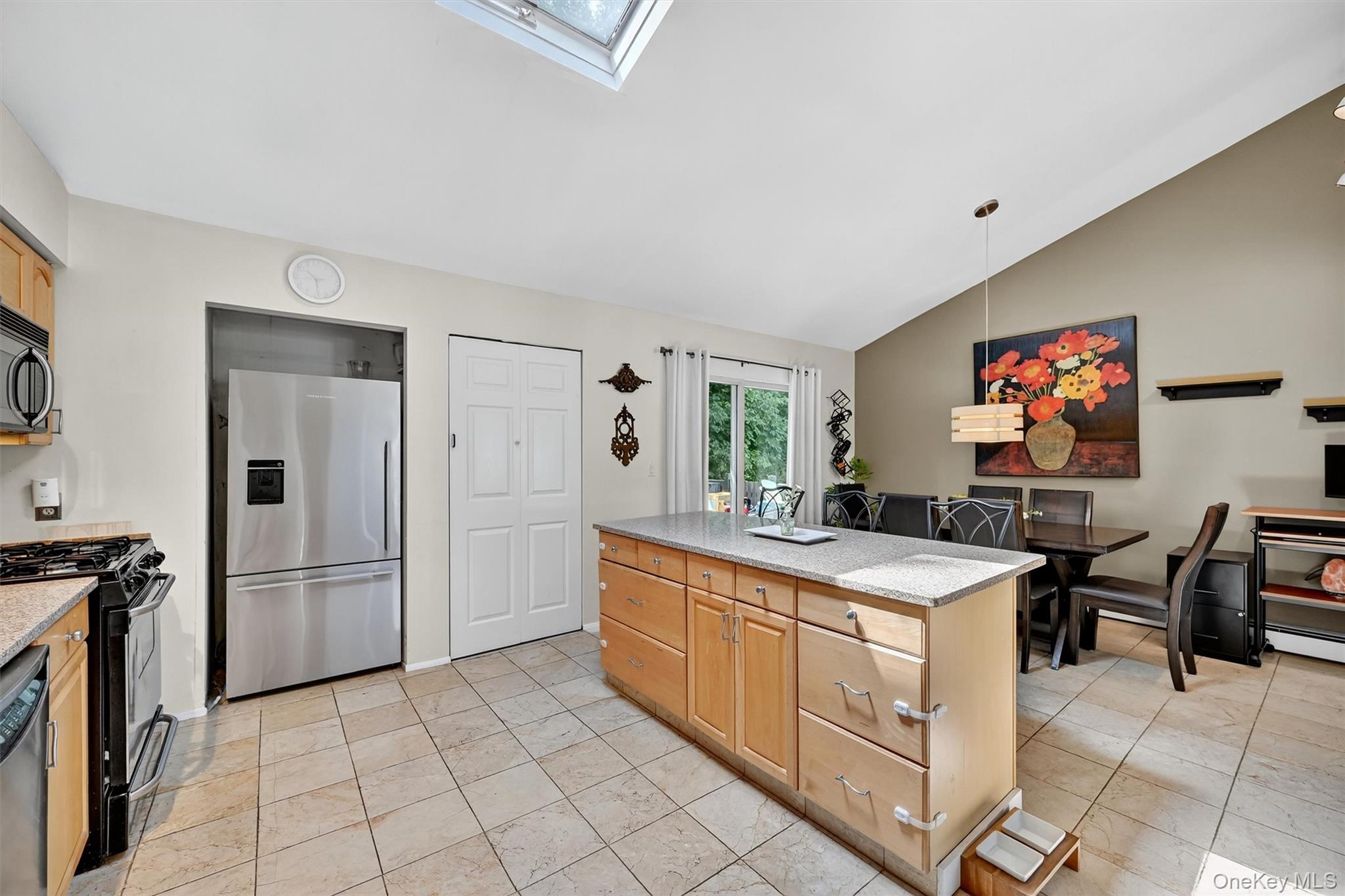 #15 photo, 731 Manette Lane, Valley Cottage , NY 10989