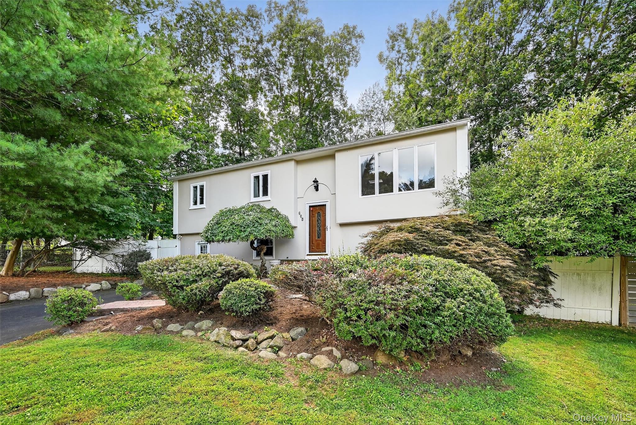 #3 photo, 731 Manette Lane, Valley Cottage , NY 10989