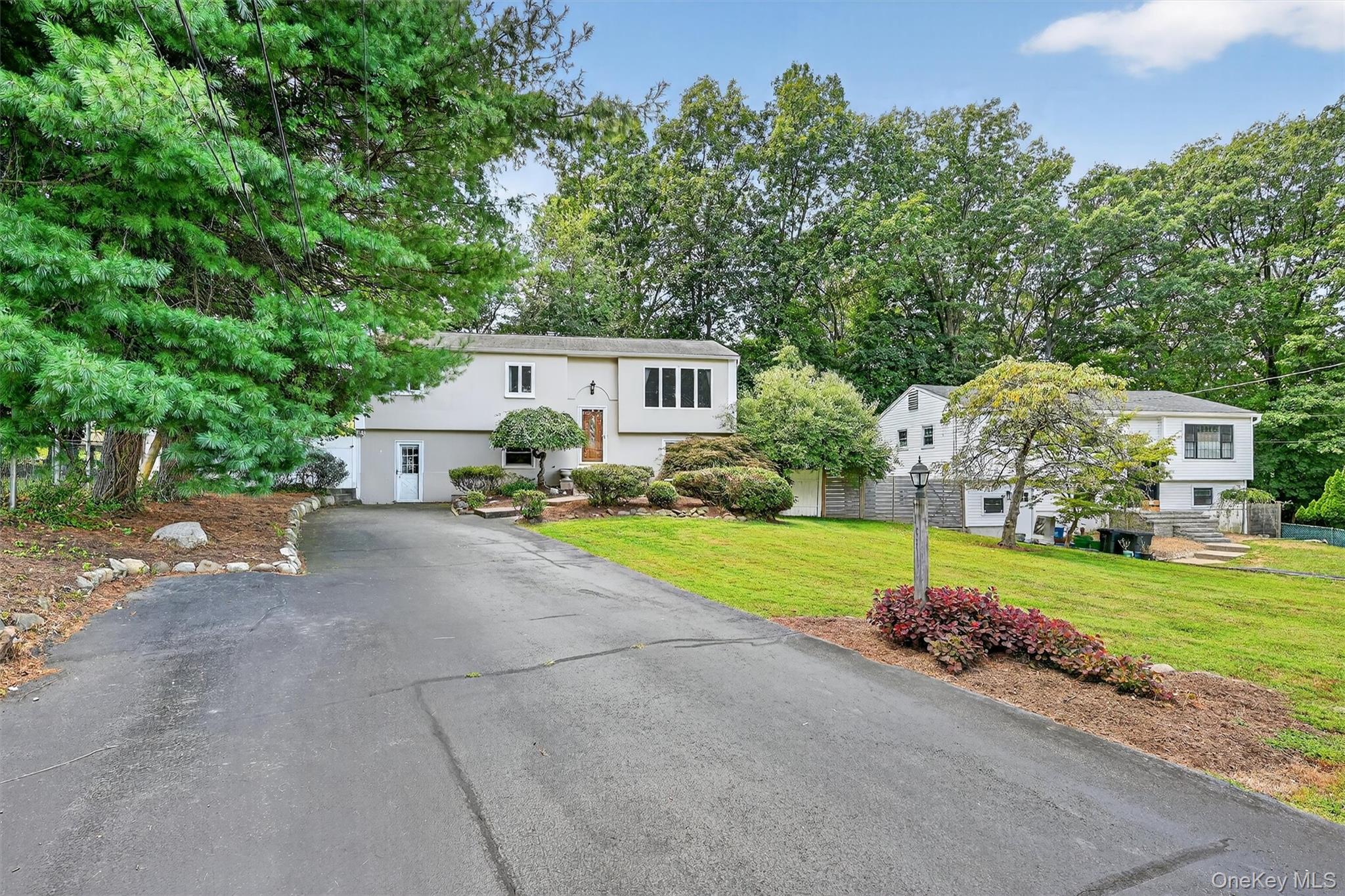 #4 photo, 731 Manette Lane, Valley Cottage , NY 10989