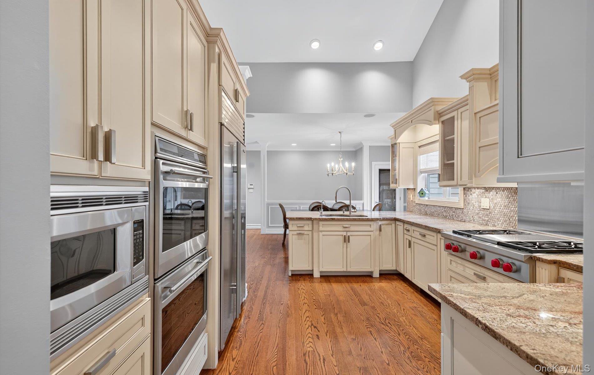 #13 photo, 133 Breeley Boulevard, サフォーク郡 Melville , NY 11747