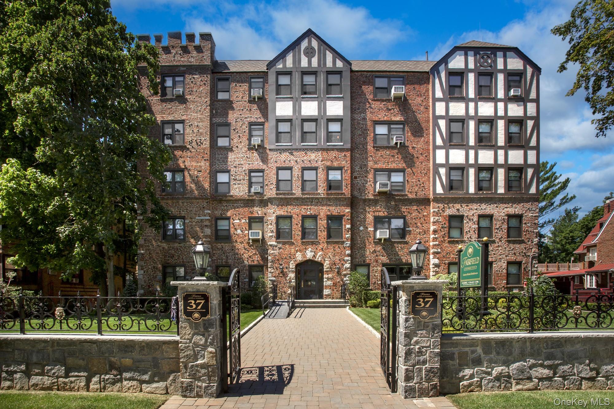 #2 photo, 37 Woodmere Boulevard, ナッソー郡 Woodmere , NY 11598