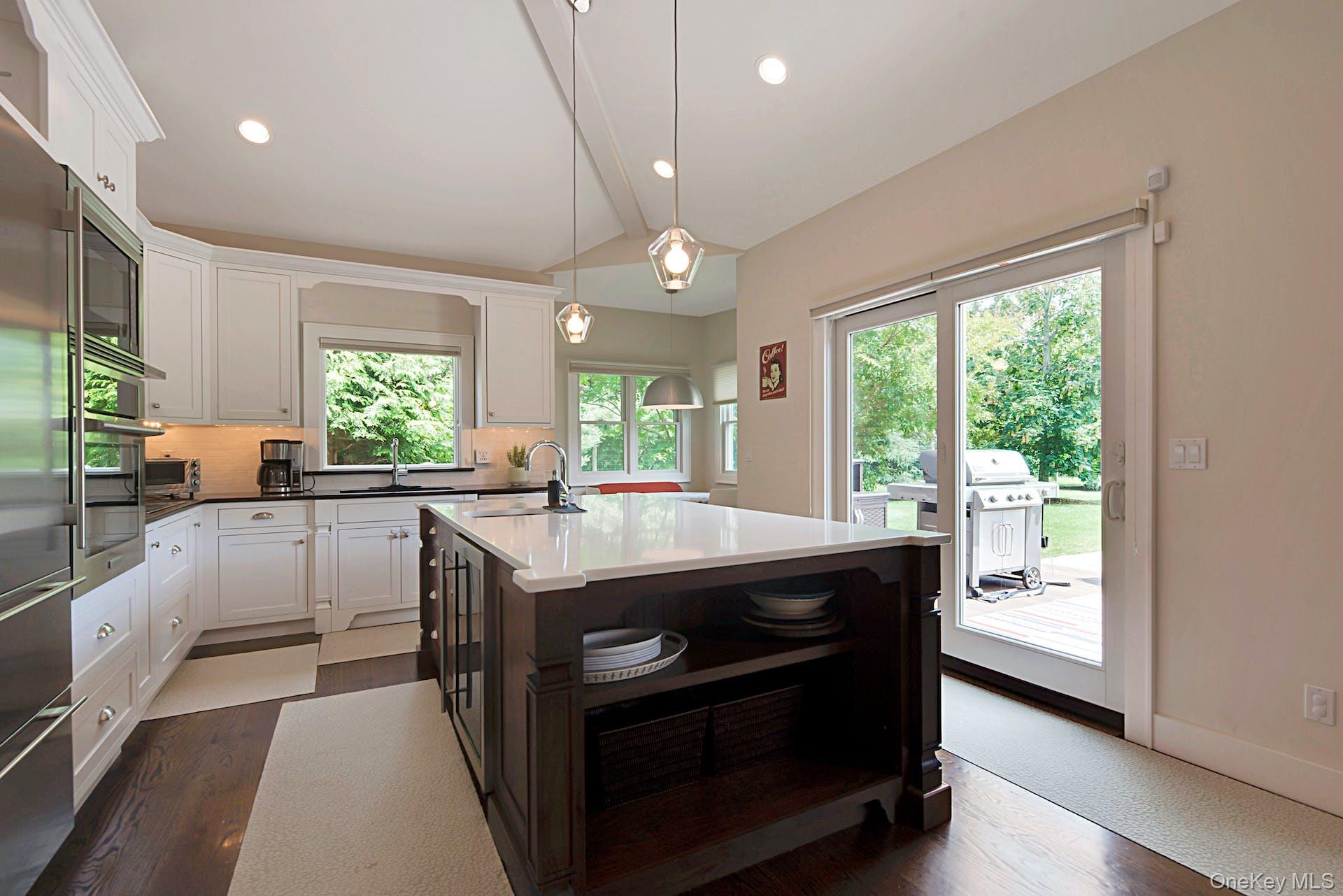 #9 photo, 450 Sterling Woods Lane, サフォーク郡 Southold , NY 11971