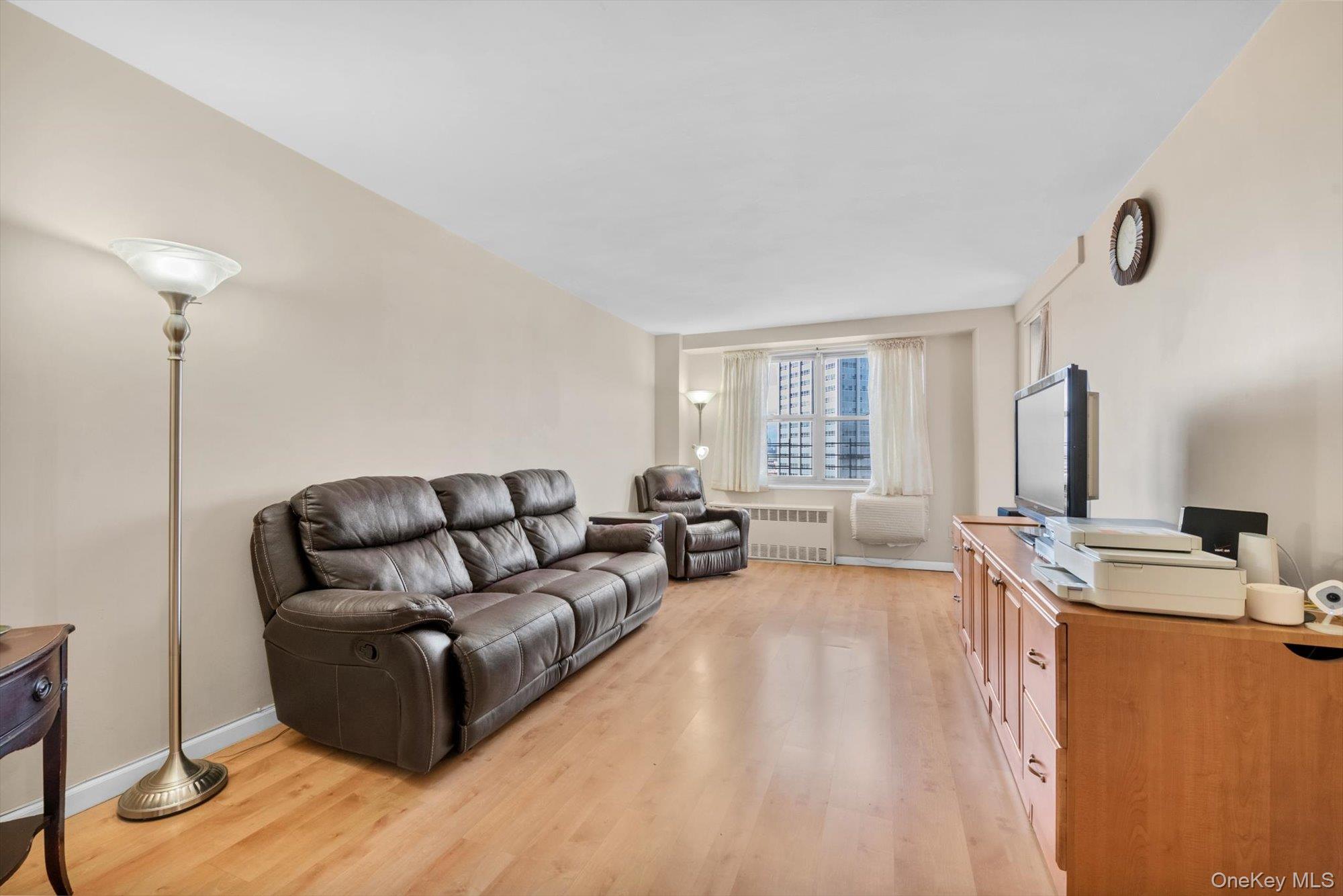 #5 photo, 6115 97 Street, クイーンズ区 Rego Park , NY 11374