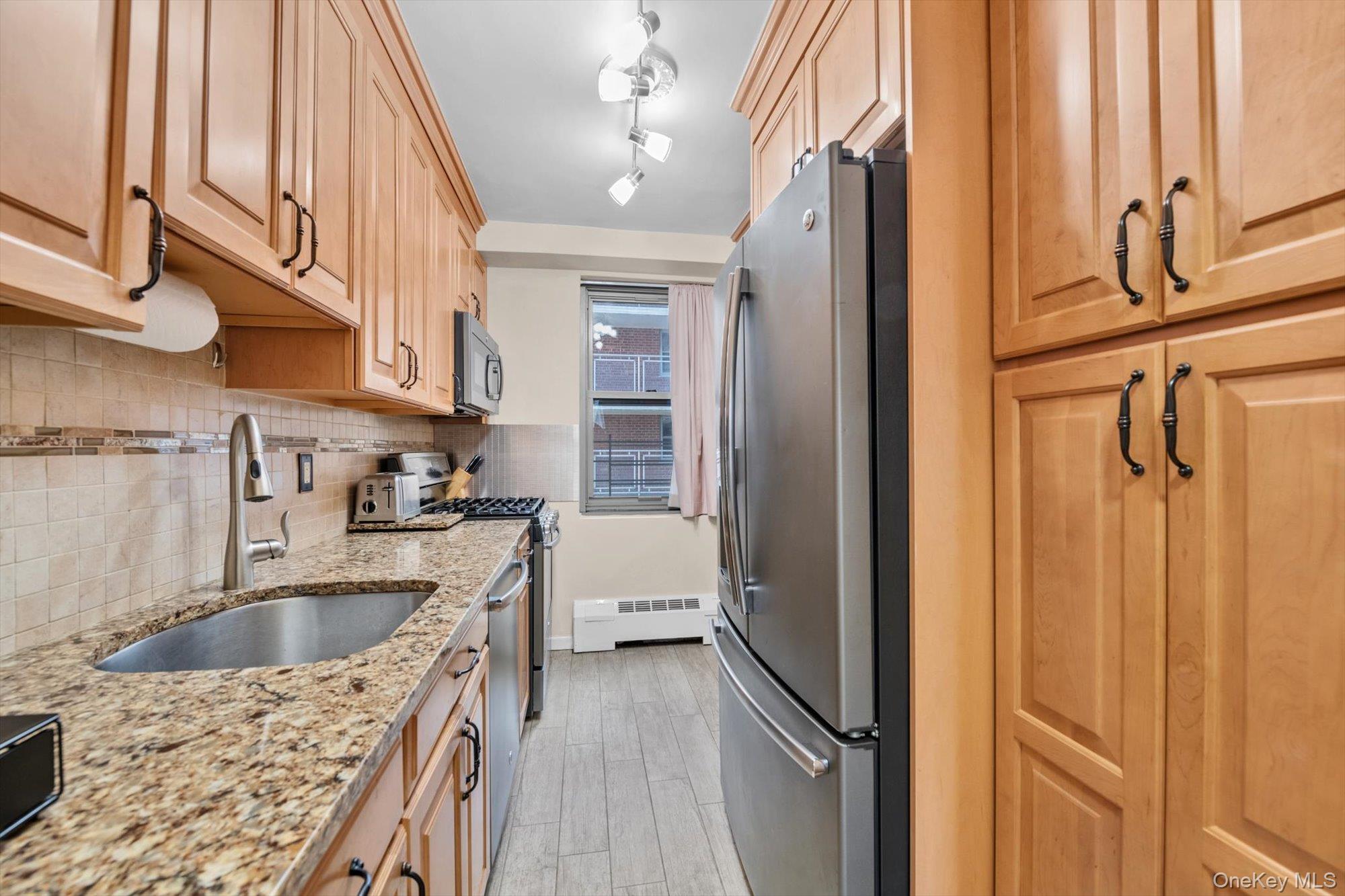 #8 photo, 6115 97 Street, クイーンズ区 Rego Park , NY 11374