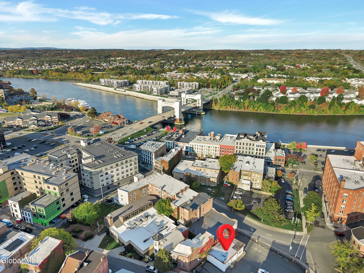 #6 photo, 58-62 King Street, Troy , NY 12180