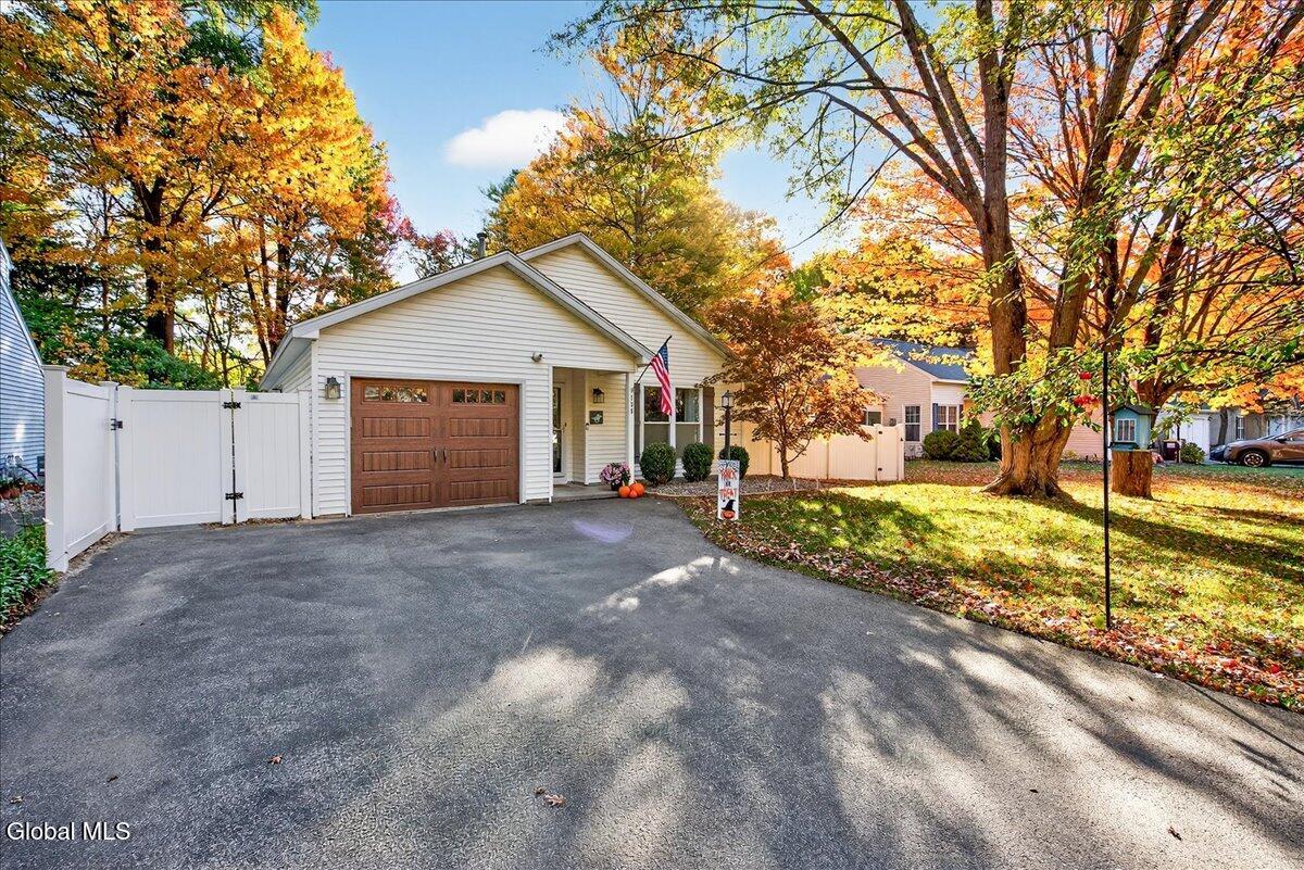 #2 photo, 135 Goldfinch Lane, Milton , NY 12020