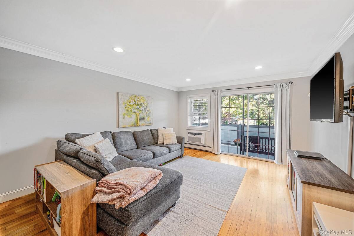 #3 photo, 14 Glen Hollow Drive, #E 1, サフォーク郡 Holtsville , NY 11742