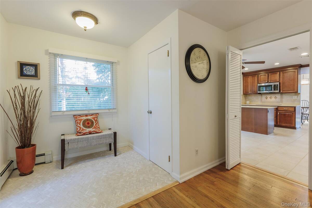 #20 photo, 7 Carriage Lane, サフォーク郡 Setauket , NY 11733