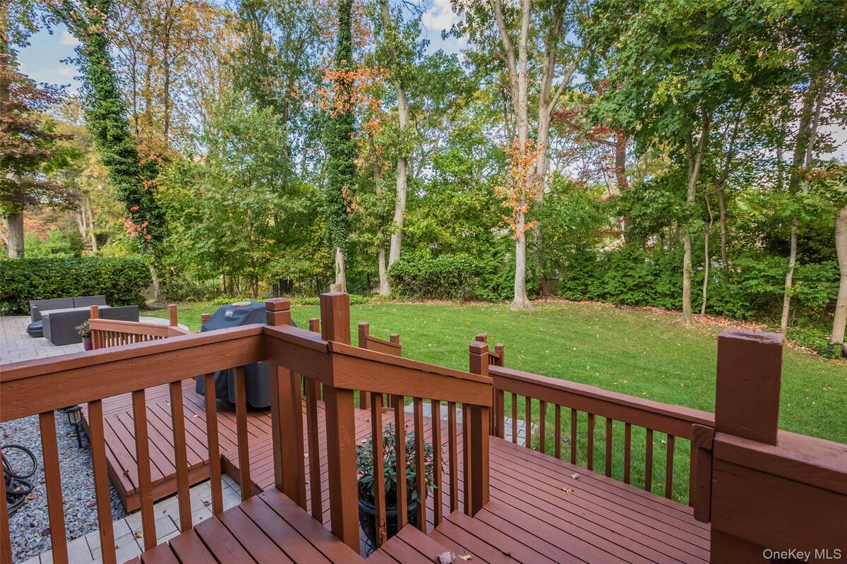 #33 photo, 7 Carriage Lane, サフォーク郡 Setauket , NY 11733