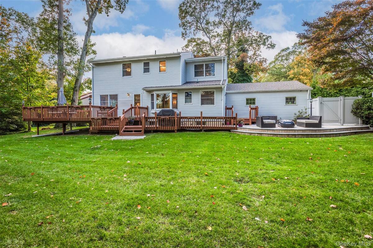 #34 photo, 7 Carriage Lane, サフォーク郡 Setauket , NY 11733