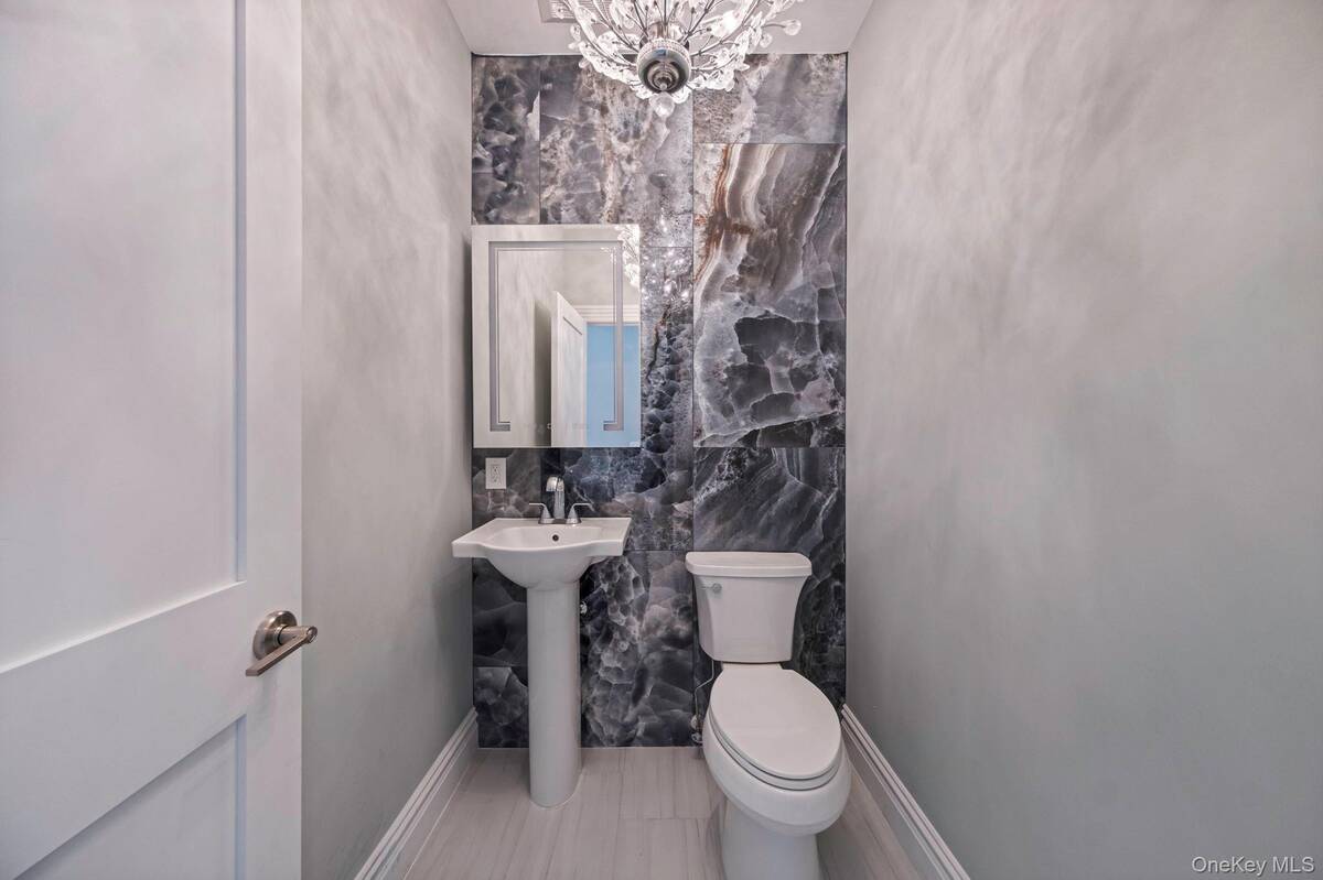 #30 photo, 64 (Lot 3 Birmingham) Blydenburgh Road, サフォーク郡 Centereach , NY 11720