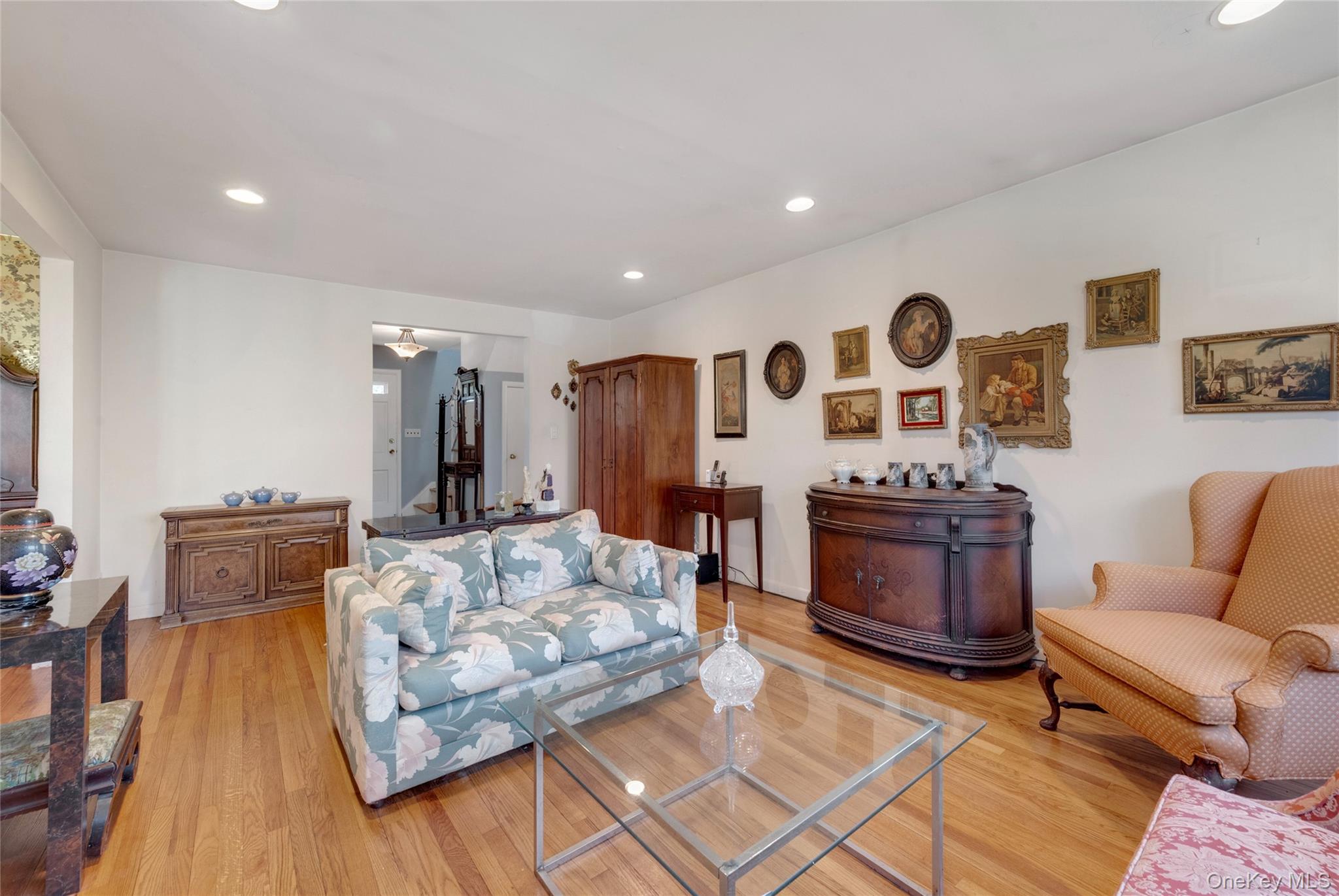 #7 photo, 119 Goldens Bridge Road, Katonah , NY 10536