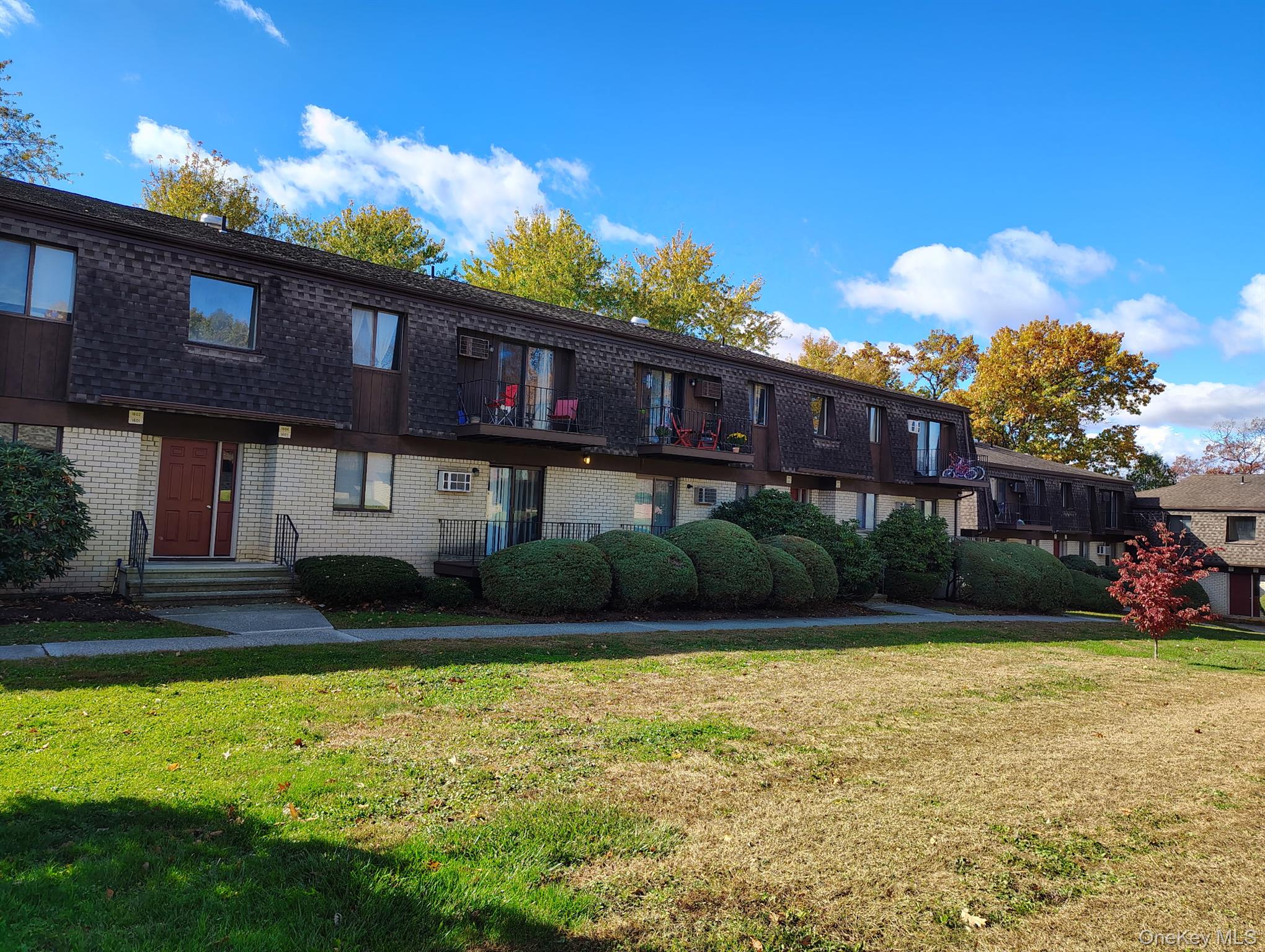 #2 photo, 1601 Cherry Hill Drive, Poughkeepsie , NY 12603