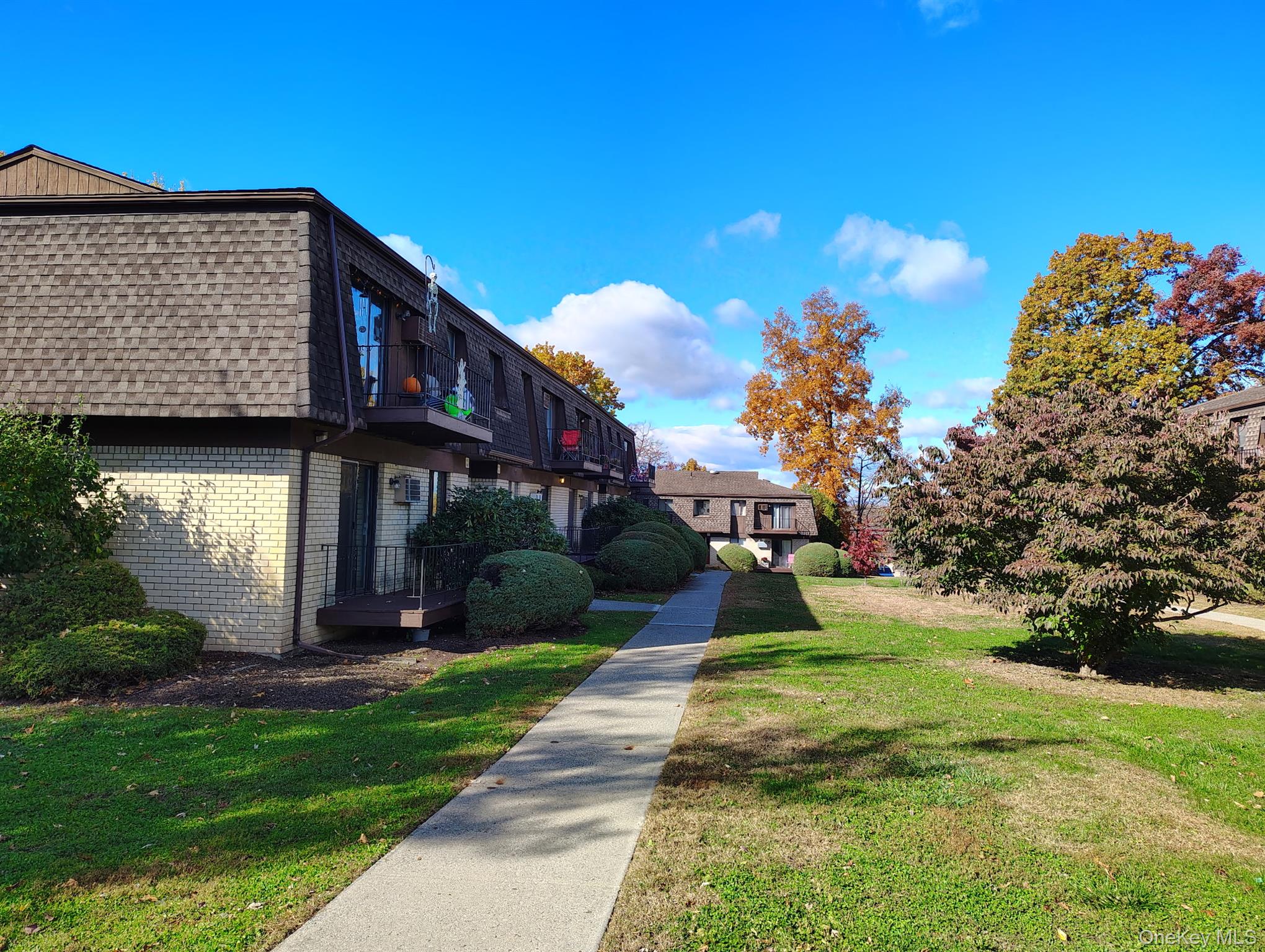 #3 photo, 1601 Cherry Hill Drive, Poughkeepsie , NY 12603