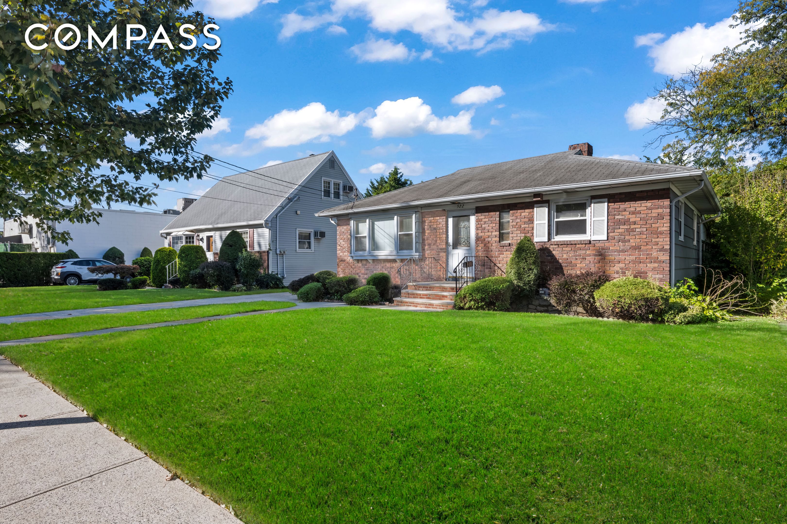 #6 photo, 522 Stewart Avenue, New York City , NY 10314