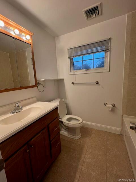 #4 photo, 265 Manetto Hill Road, Plainview , NY 11803