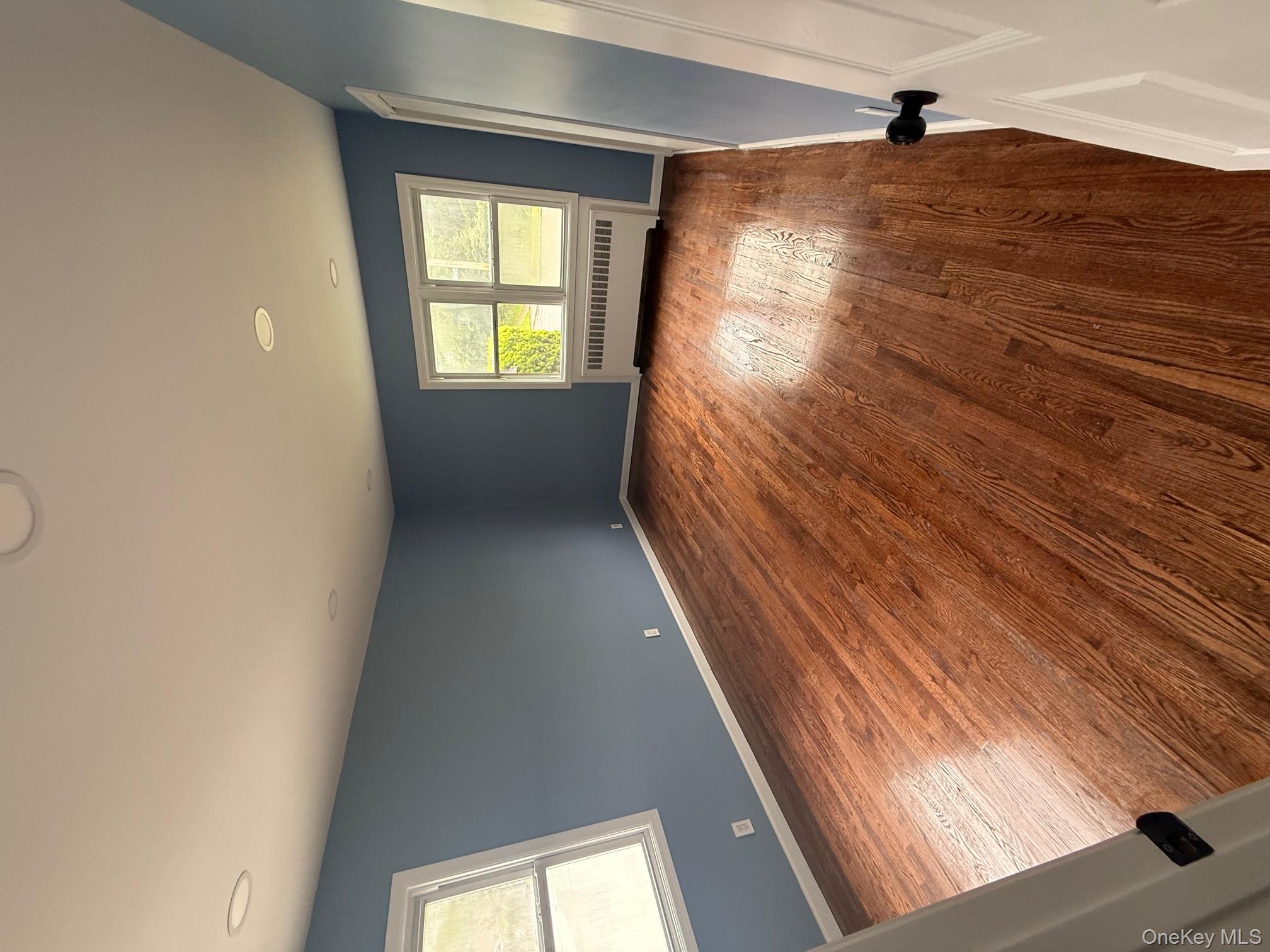 #11 photo, 25 Martin Road, ナッソー郡 Bethpage , NY 11714