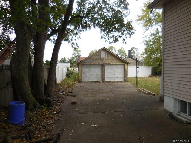 #2 photo, 55 Harris Avenue, Freeport , NY 11520