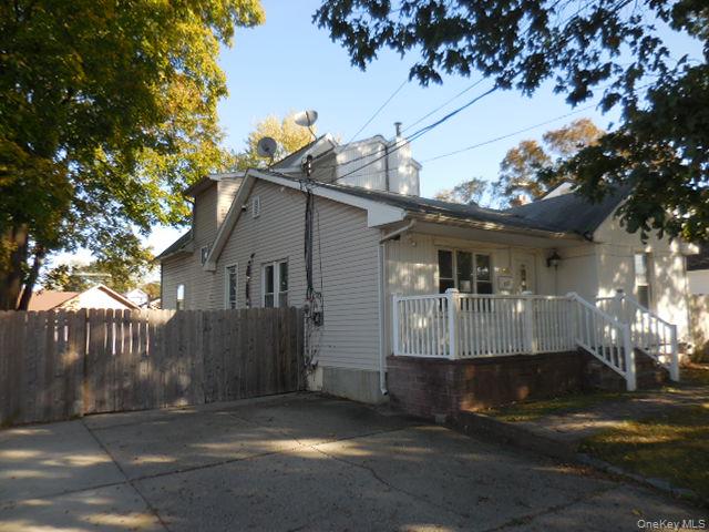 #5 photo, 55 Harris Avenue, Freeport , NY 11520