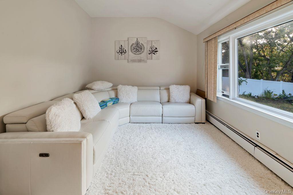 #14 photo, 26 Fran Lane, Selden , NY 11784