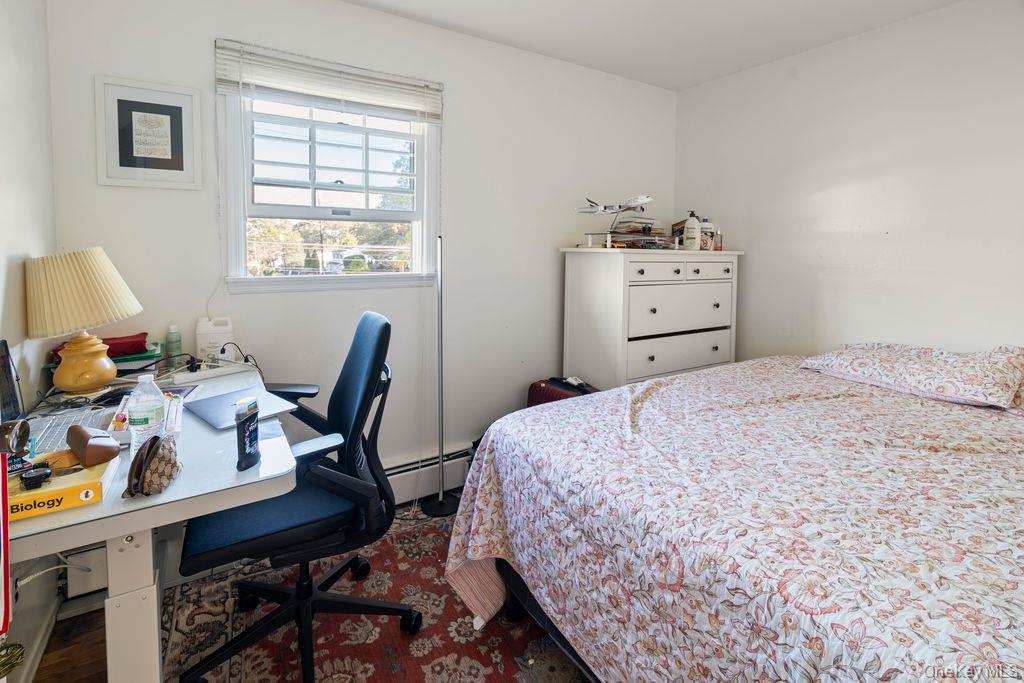 #17 photo, 26 Fran Lane, Selden , NY 11784