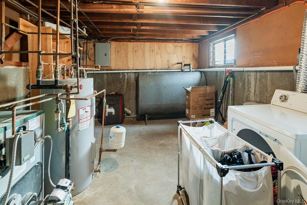 #18 photo, 26 Fran Lane, Selden , NY 11784