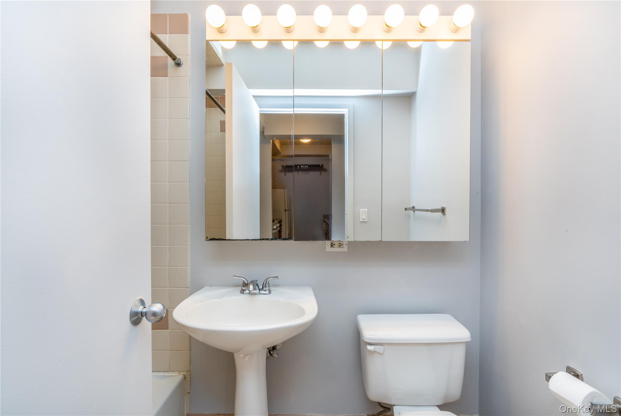 #3 photo, 4-74 48th Avenue, クイーンズ区 Long Island City , NY 11109