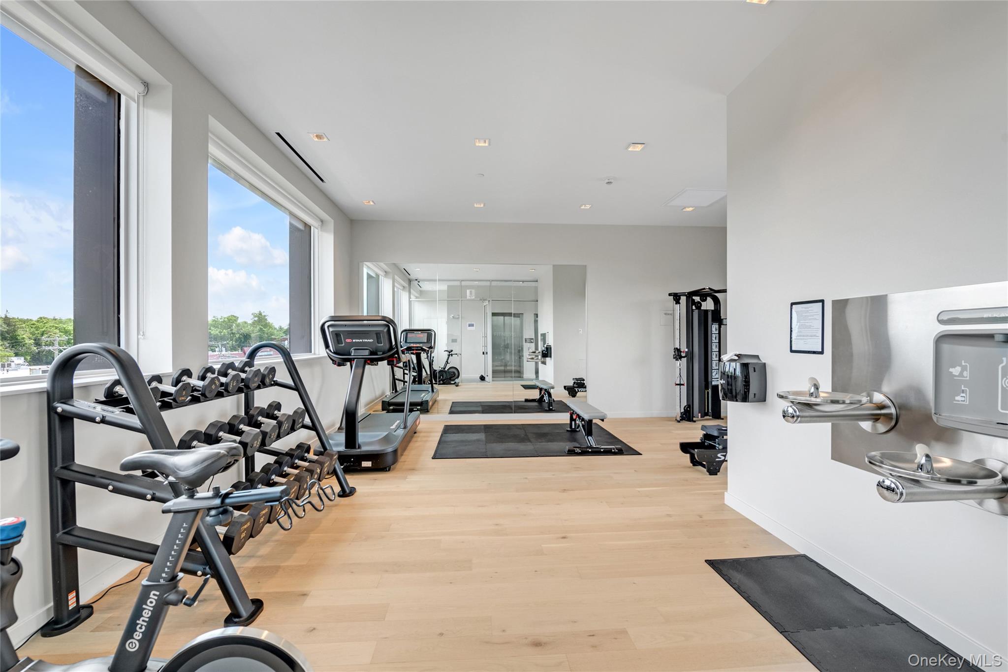 #16 photo, 218 Middle Neck Road, ナッソー郡 Great Neck , NY 11021