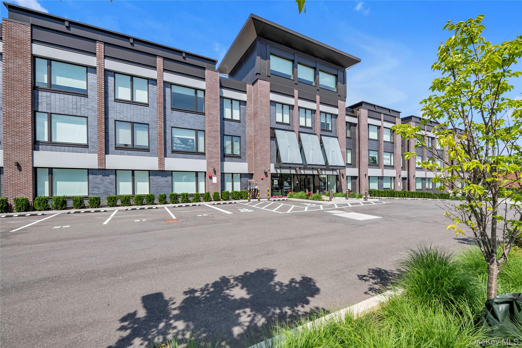 #2 photo, 218 Middle Neck Road, ナッソー郡 Great Neck , NY 11021