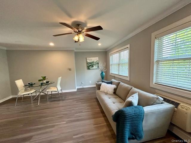 #4 photo, 184 Hallock Road, サフォーク郡 Lake Grove , NY 11755