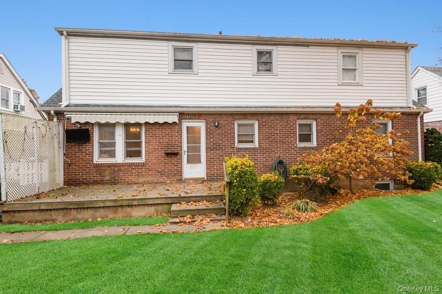 #7 photo, 90 Beverly Avenue, ナッソー郡 Floral Park , NY 11001