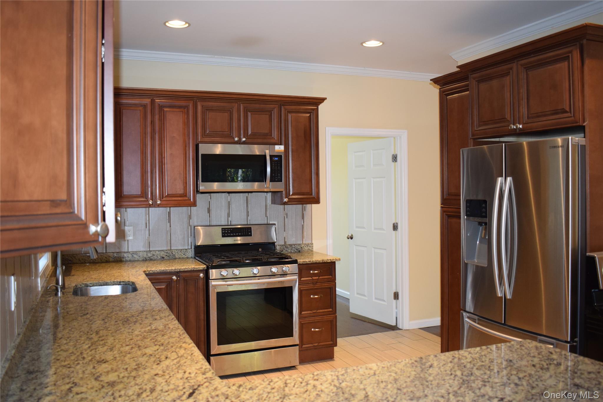 #7 photo, 9 Alia Court, Poughkeepsie , NY 12603