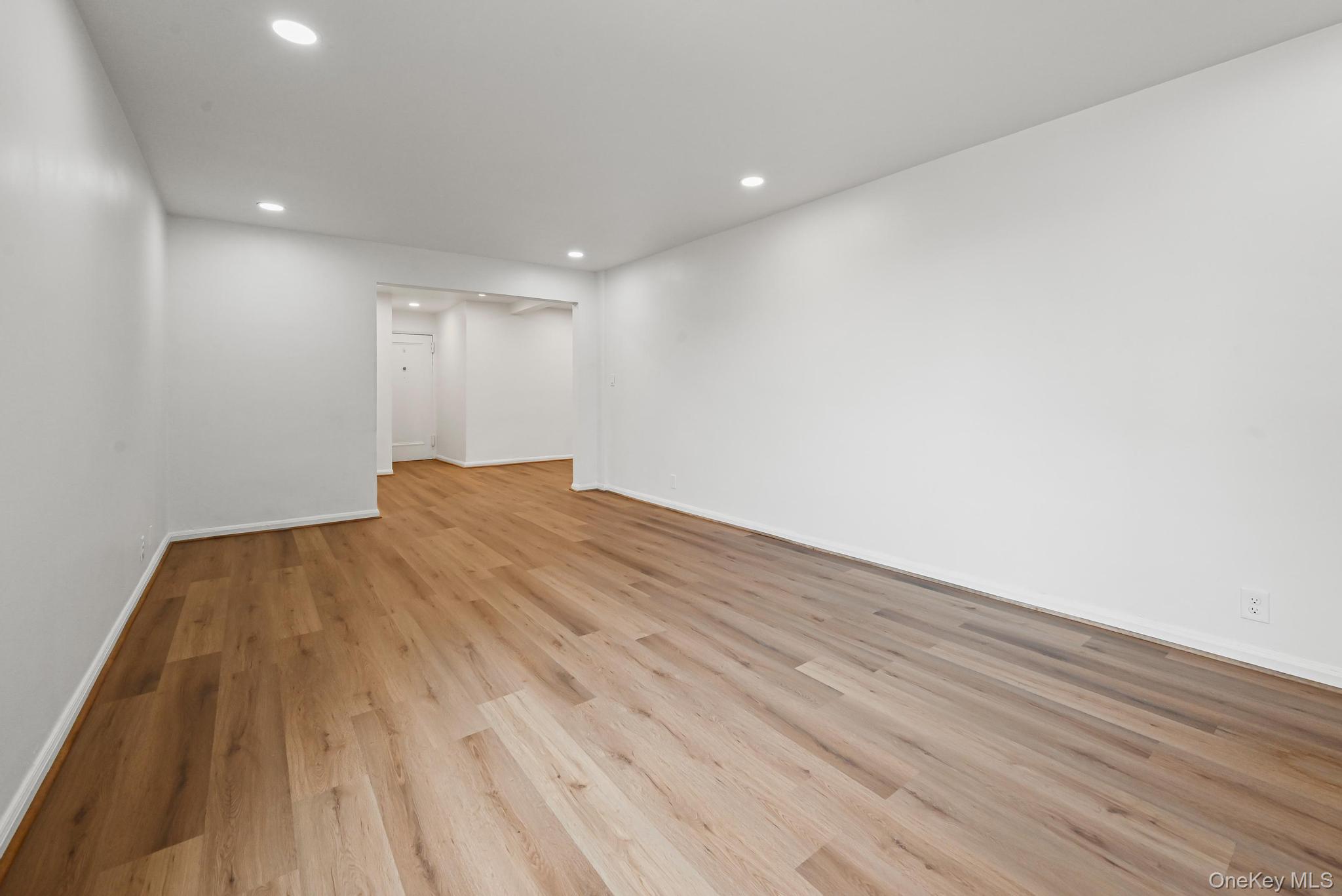 #4 photo, 3751 86th Street, Jackson Heights , NY 11372