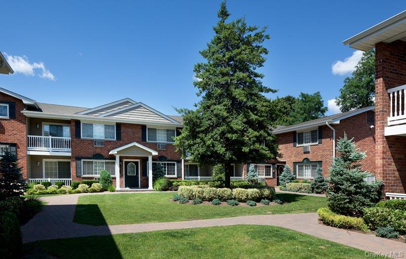 #2 photo, 395 Great East Neck Road, サフォーク郡 West Babylon , NY 11704