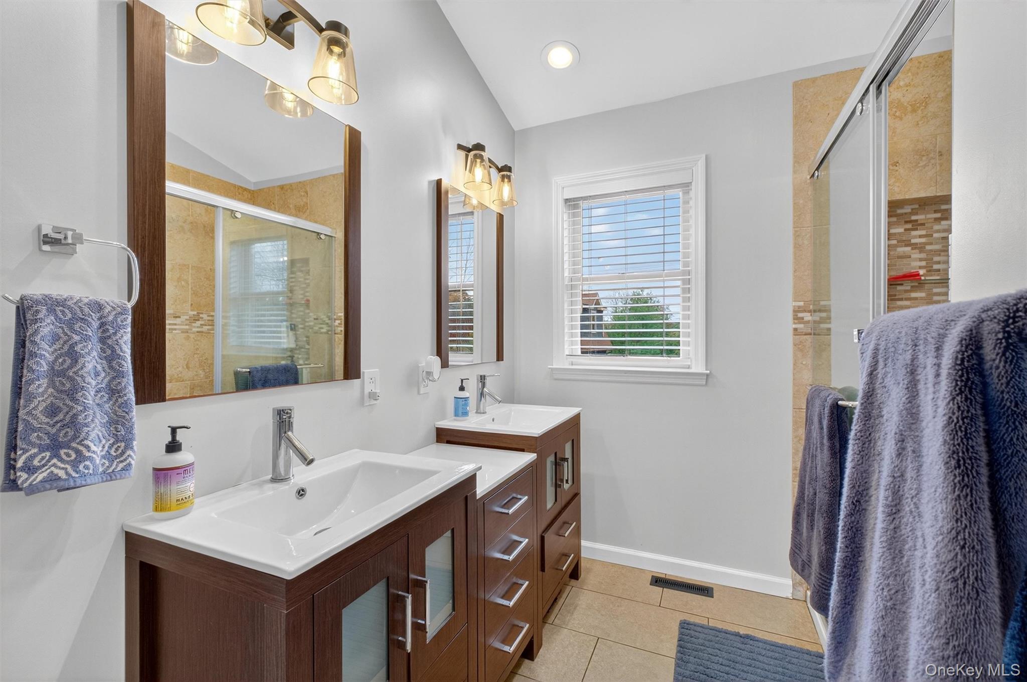 #18 photo, 618 Salt Point Turnpike, Poughkeepsie , NY 12601