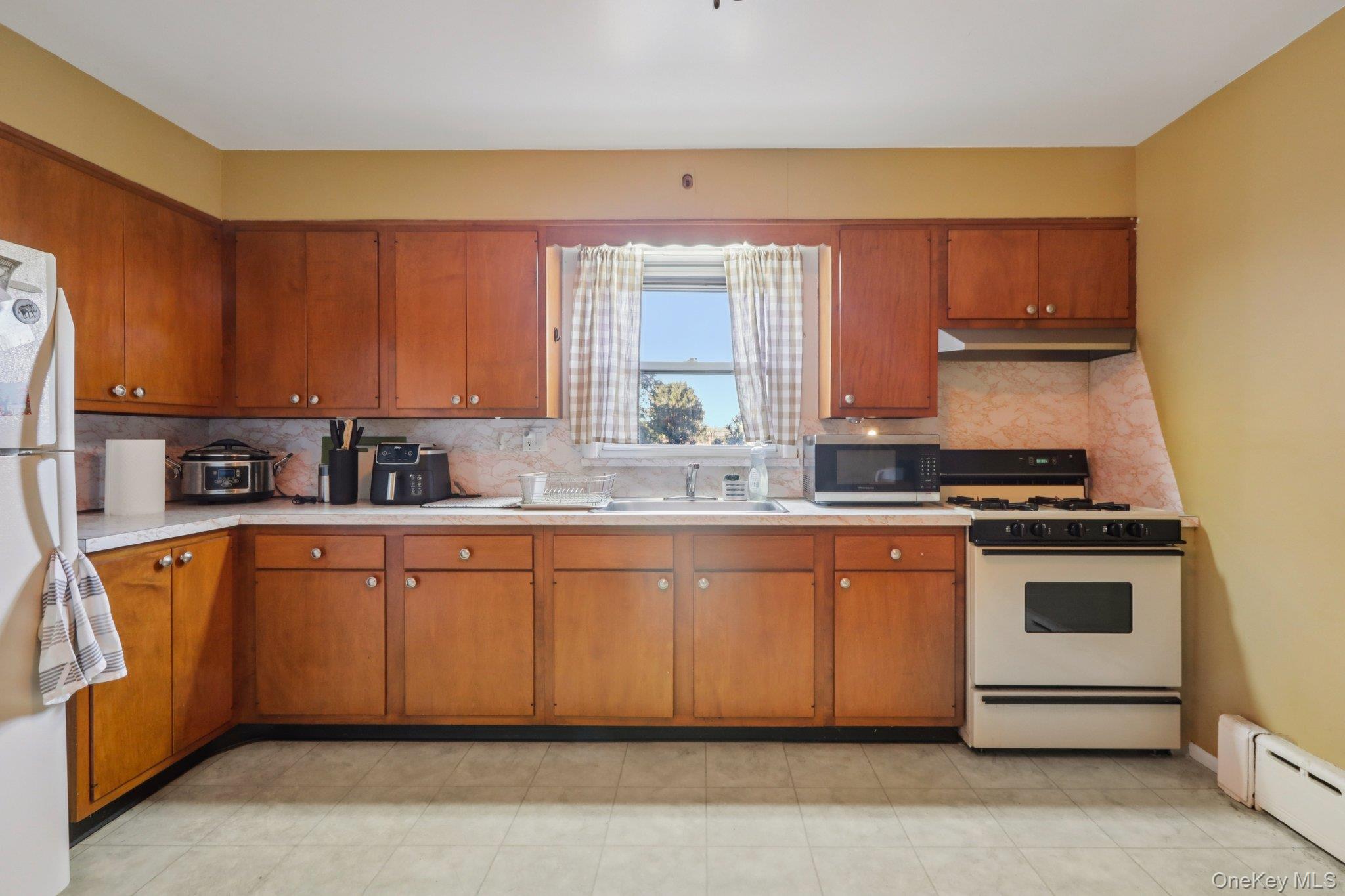 #10 photo, 166 Park Hill Ave Yonkers, Yonkers , NY 10705