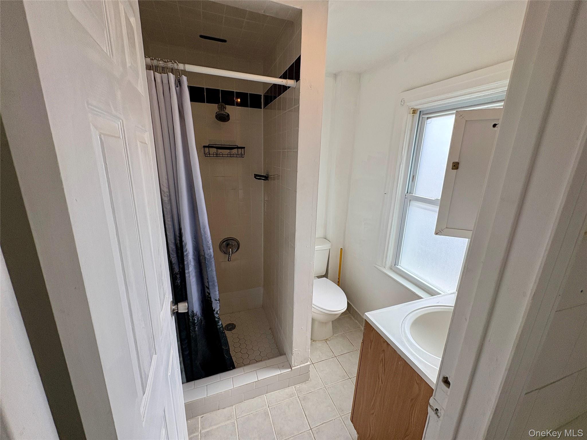 #2 photo, 28 Carroll, Yonkers , NY 10705