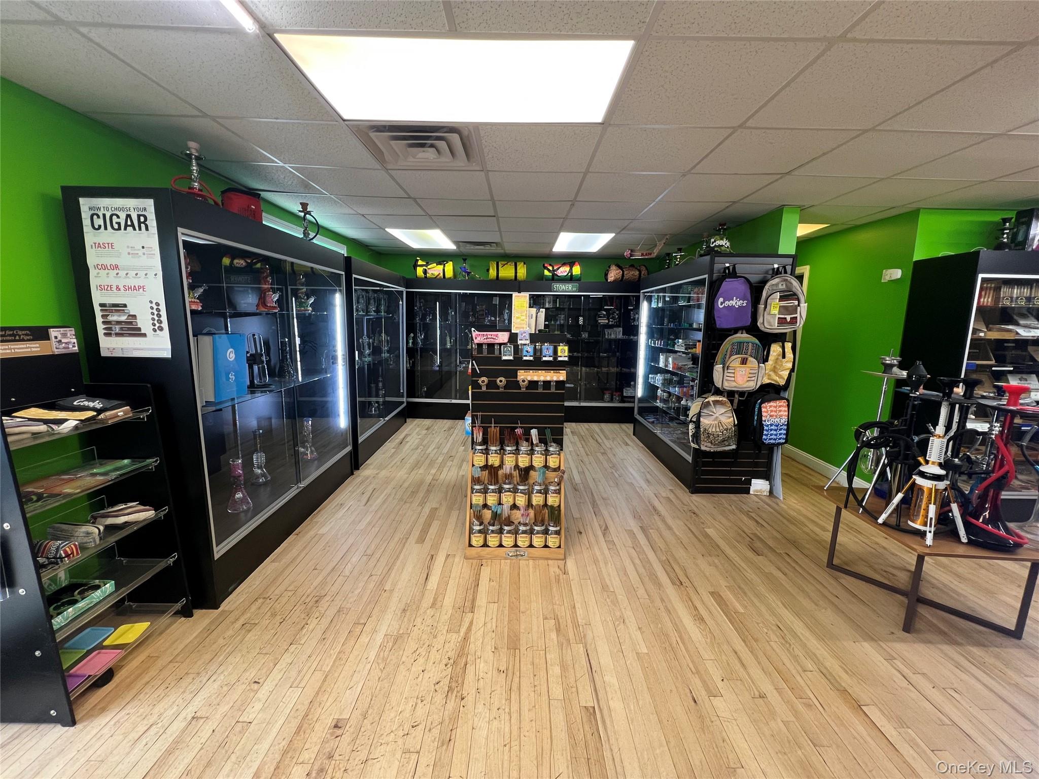 #10 photo, 469a E Jericho Turnpike, サフォーク郡 Huntington Station , NY 11746