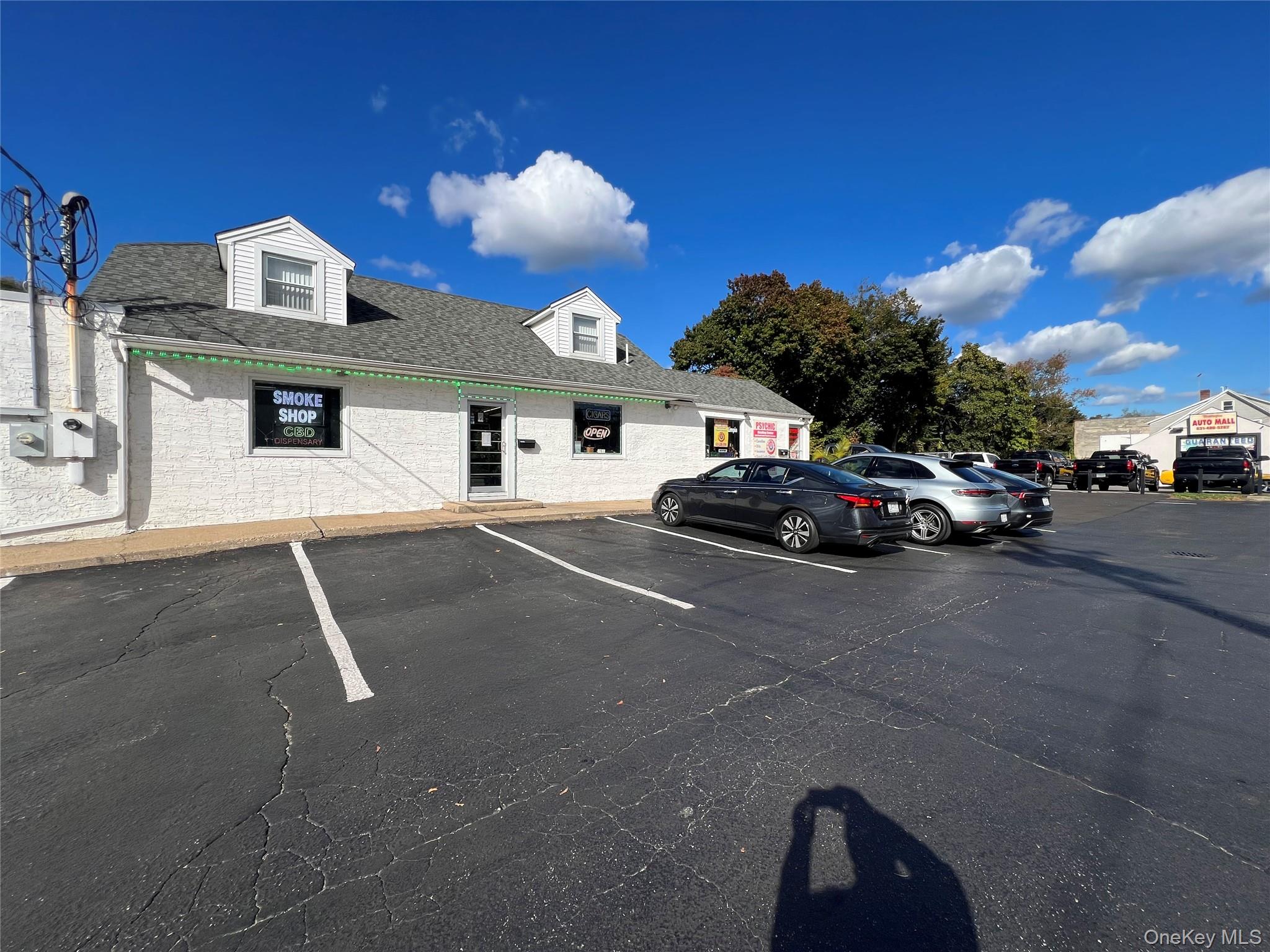 #2 photo, 469a E Jericho Turnpike, サフォーク郡 Huntington Station , NY 11746