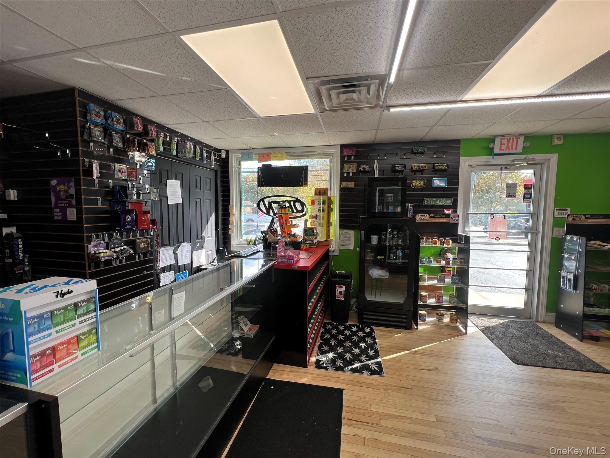 #4 photo, 469a E Jericho Turnpike, サフォーク郡 Huntington Station , NY 11746