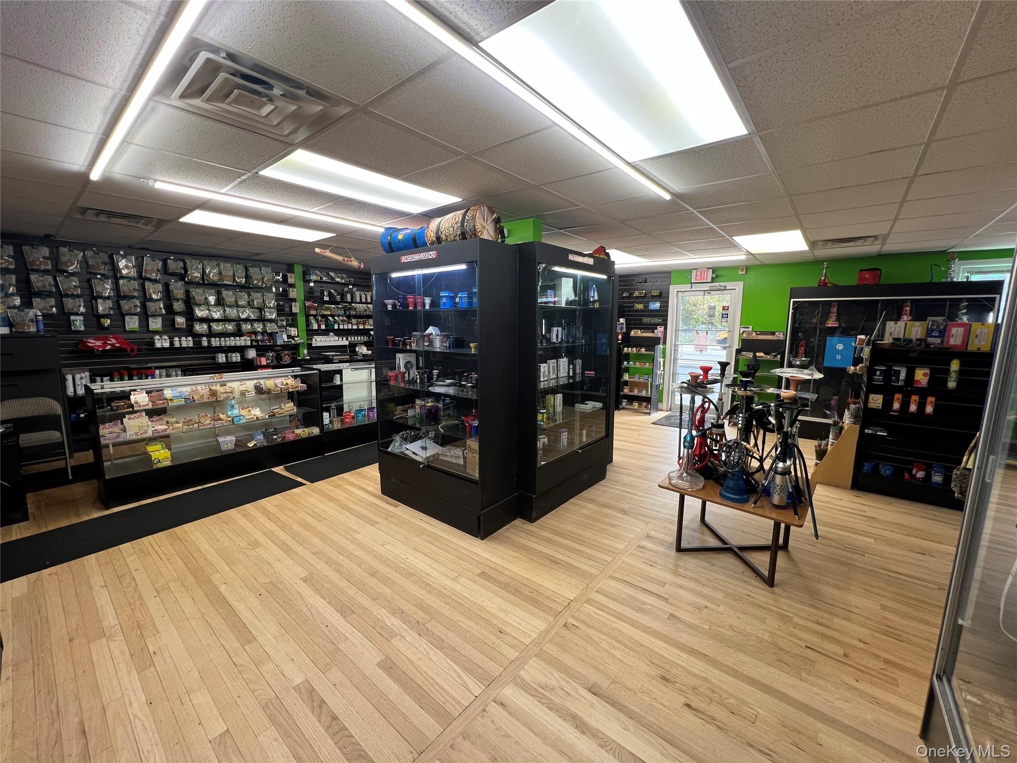 #5 photo, 469a E Jericho Turnpike, サフォーク郡 Huntington Station , NY 11746