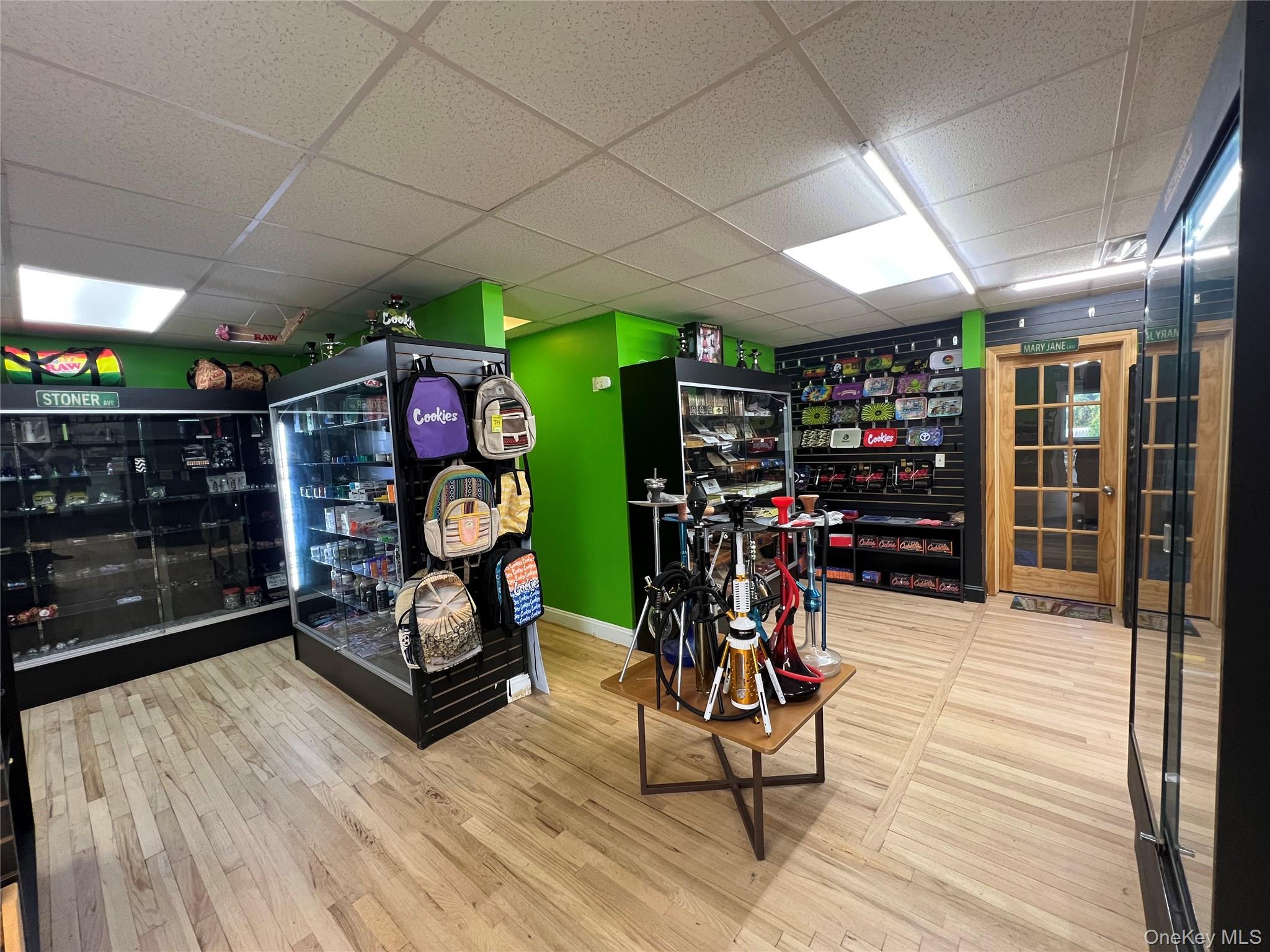 #9 photo, 469a E Jericho Turnpike, サフォーク郡 Huntington Station , NY 11746