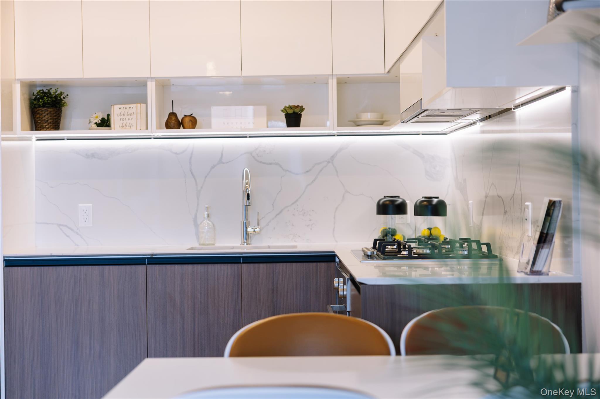 #4 photo, 144-49 Northern Blvd, Flushing , NY 11354