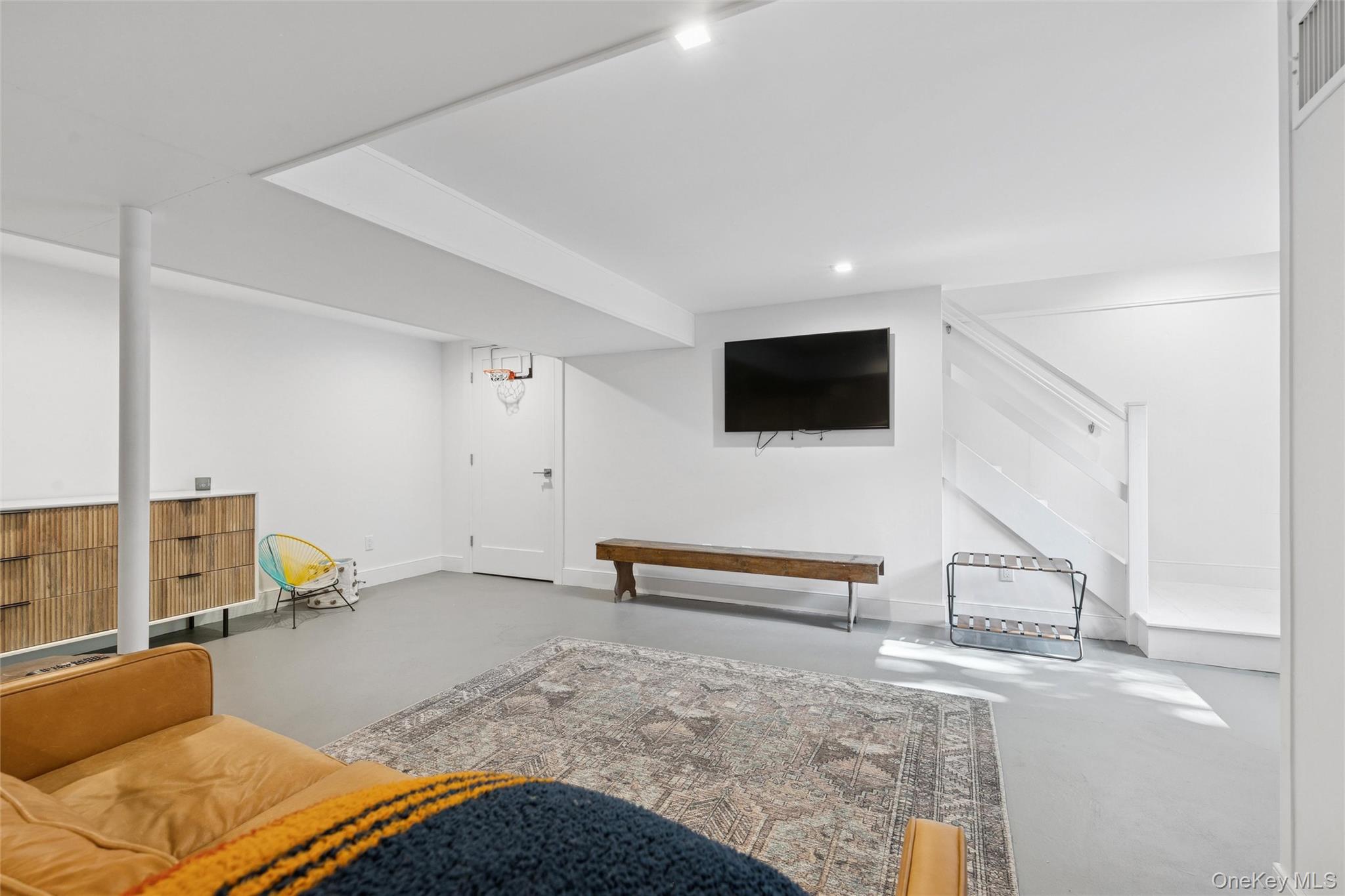 #19 photo, 4 Morris Court, Westhampton Beach , NY 11978